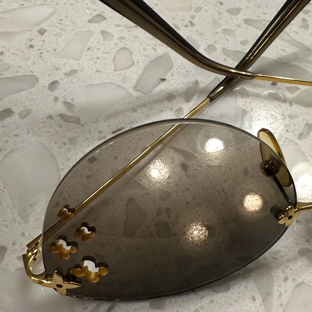 Louis Vuitton Vintage Desmayo cat sunglasses - Picture 6 of 9